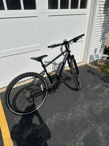Unisex 2022 Jamis Bike 19" (New)