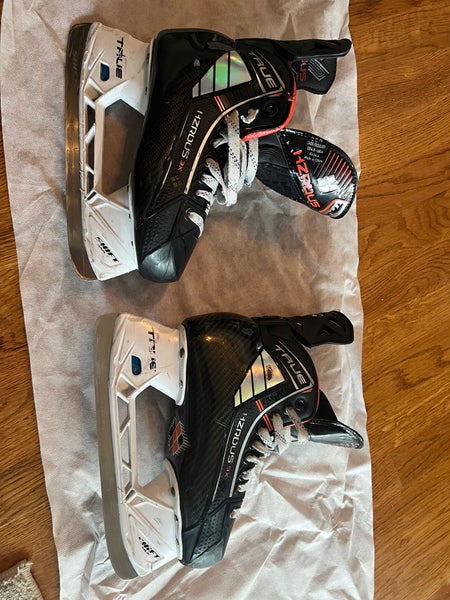 True HZRDUS 9X Hockey Skates Regular Width Size 4.5 (Used)