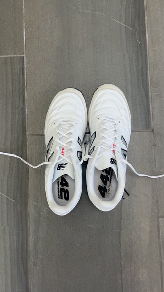 White Men's Youth Size M 9.0 (W 10.0) New Balance MX99 Shoes (New)