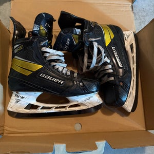 Bauer Supreme Ultrasonic Hockey Skates Wide Width 8.5 (Used)
