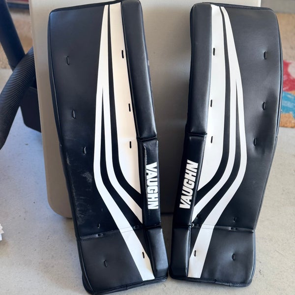 Goalie gear Pads