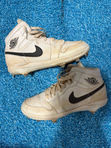 Nike Air Jordan Size 11.5 Metal Baseball Cleats (Used)