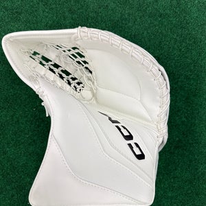 White Intermediate CCM Extreme Flex E6.9 Goalie Glove Regular (New)