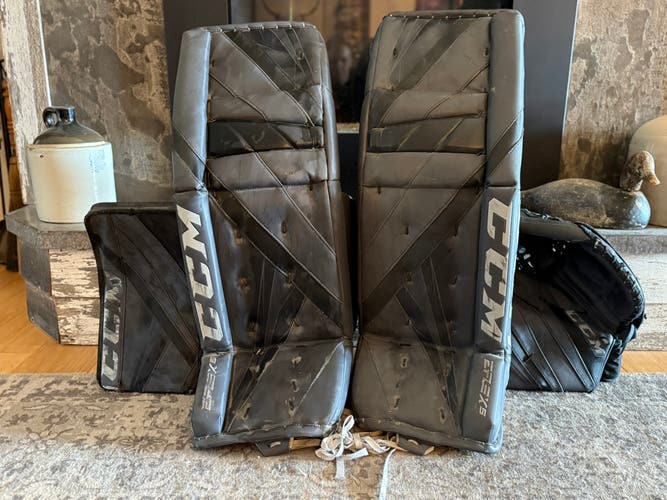 32" + 1.5” CCM Eflex 5 Regular Goalie Full Set (Used)