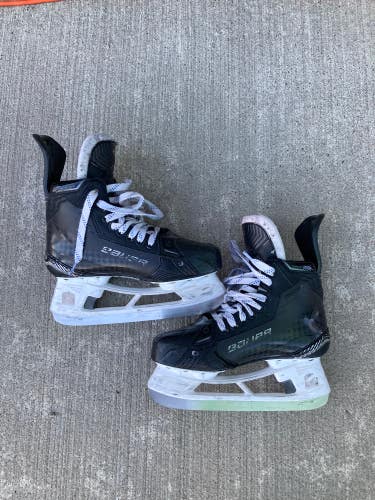 Senior Bauer Supreme Shadow Hockey Skates 7 (Used)