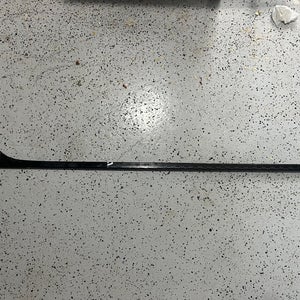 Intermediate PRO Right Handed Hockey Stick Pro29 Laine Curve (Used)