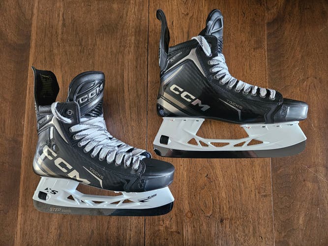 2025 CCM Tacks XF Pro Hockey Skates Wide Width 11.5 (Used)
