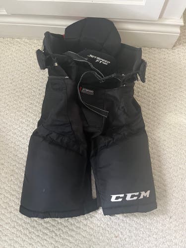 Medium Junior CCM JetSpeed FT485 Hockey Pants (Used)