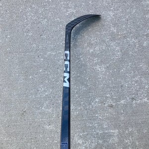 CCM Ribcor Trigger 8 Hockey Stick P28 | Junior LH