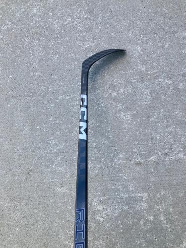 CCM Ribcor Trigger 8 Hockey Stick P28 | Junior LH
