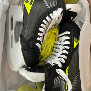 Graf Supra G5035 Hockey Skates 8 (New)