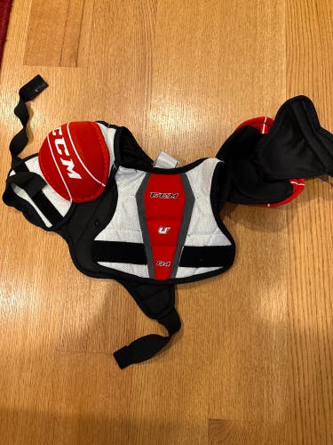 Youth Large CCM U+ 04 Shoulder Pads (Used)