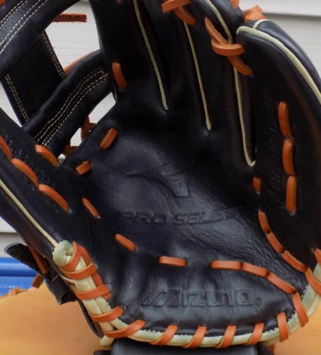 Used Mizuno Right Hand Throw Infield Pro Select Baseball Glove 11.5"