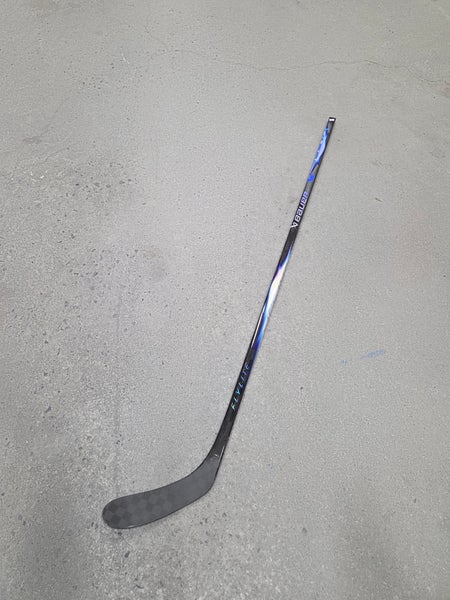 Senior Bauer Vapor FlyLite Right Handed Hockey Stick P28 77 flex (New)
