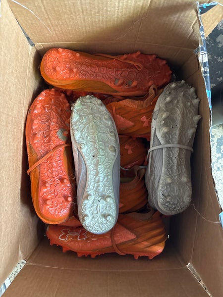 Orange Men's Size M 11.5 (W 12.5) Adult Under Armour Mid Top Blur Molded Cleats (Used)