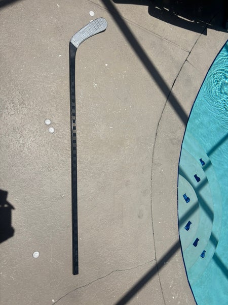 Senior  Right Handed Hockey Stick (Used)