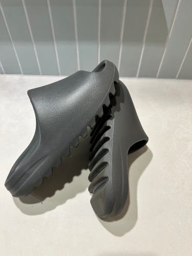 Gray Men's Adult Size M 9.0 (W 10.0) Adidas Yeezy Shoes (New)