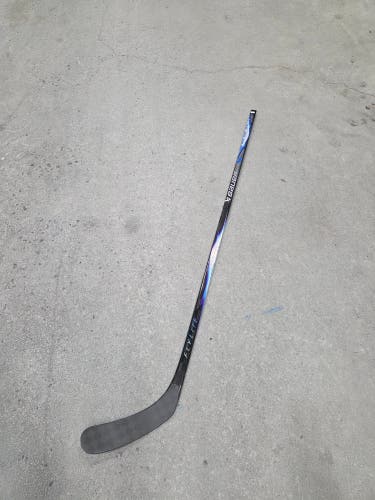 Senior Bauer Vapor FlyLite Right Handed Hockey Stick P92 70 flex (New)