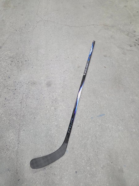 Senior Bauer Vapor FlyLite Right Handed Hockey Stick P92 70 flex (New)
