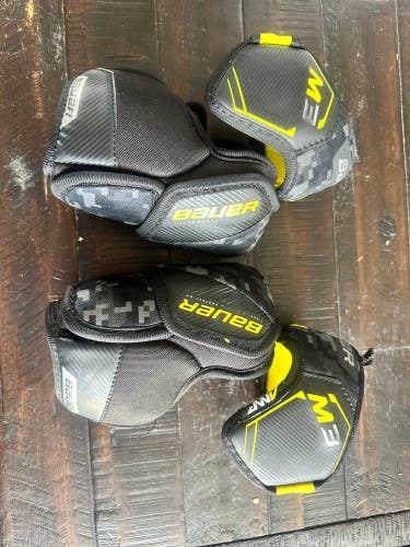 Small Junior Bauer Supreme M3 Elbow Pads (Used)