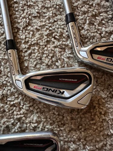 Cobra King F9 Speedback Right Handed Iron Set Regular Flex Graphite/Steel Shaft (Used)