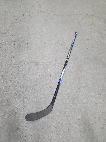 Junior Bauer Vapor FlyLite Right Handed Hockey Stick P92 50 flex (New)