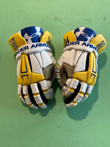 Used Under Armour Command Pro Lacrosse Gloves 13" | Goucher College