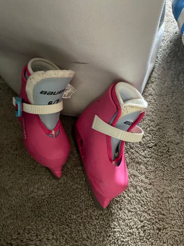 Bauer youth size 6/7 skates
