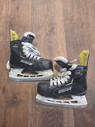 Bauer Supreme 2S Hockey Skates youth 12 (Used)
