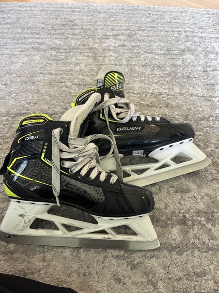 Goalie ice hockey skates