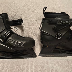2024 Bauer Konekt 2 Hockey Skates Size 5-5.5 (Used)