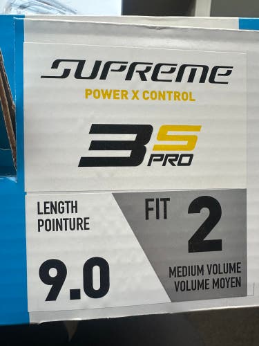 Bauer Supreme 3S Pro Hockey Skates / Size 9 Fit 2 (Used)