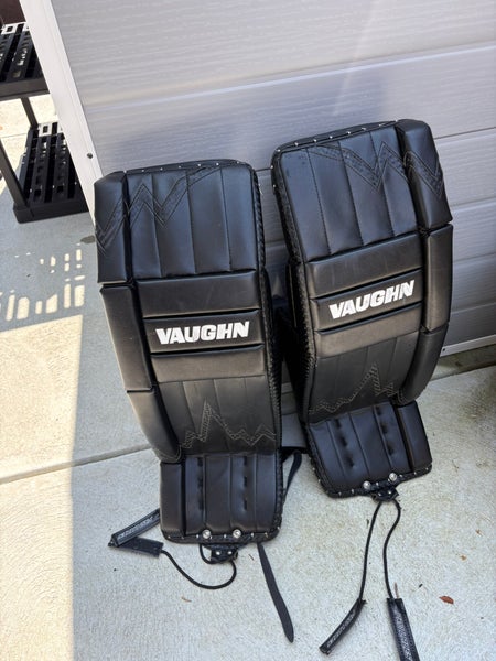 30+2 “Vaughn iceberg Regular Goalie Full Set (Used)