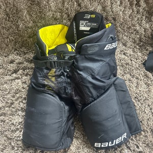 Large Junior Bauer Hockey Pants (Used)