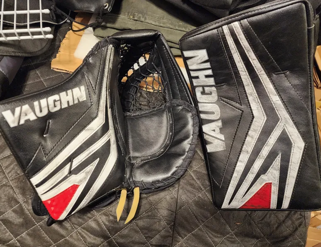 Vaughn Soderblom Pro Stock SLR4 Pro Carbon 70 Glove and XP Blocker Set Used