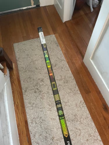 Senior Bauer Proto-R Right Handed Hockey Stick P88 (New)