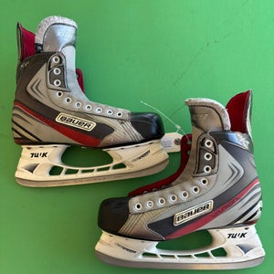 Senior Bauer Vapor X4.0 Hockey Skates Regular Width 8.5