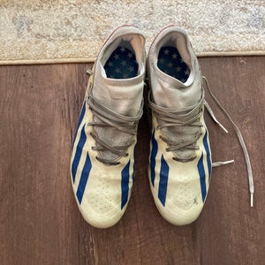 Adidas size 10 men’s cleats