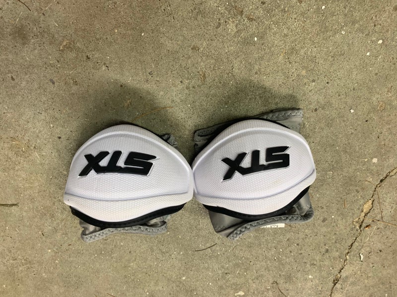 STX Stallion 900 lacrosse cap arm pads size xl