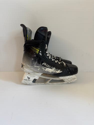 Used Senior Bauer Vapor Hyperlite 2 Hockey Skates Size 9.5 Fit 1