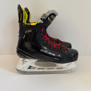 Used Intermediate Bauer Supreme M4 Hockey Skates Size 5 Fit 1
