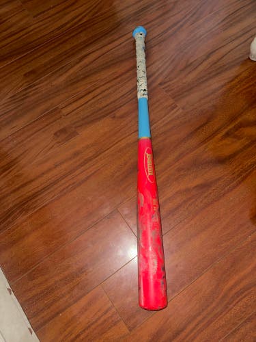 Gold custom Baum bat