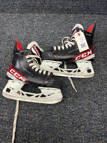 Junior CCM JetSpeed FT485 Hockey Skates Size 3.5 (Used)
