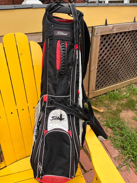 Unisex Titleist Bag (Used)