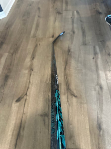 Senior Bauer Twitch Left Hand Hockey Stick P92 (New)