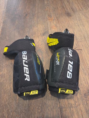 Youth Small Bauer Supreme Ultrasonic Elbow Pads (Used)