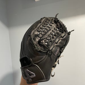 44 Pro RH Infield Signature Series Baseball Glove 11.75" (Used)
