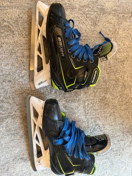 Bauer GSX Hockey Goalie Skates Regular Width 7 (Used)