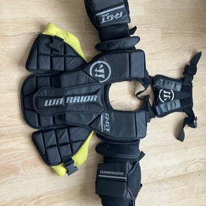 Small / Medium  2017 Warrior Ritual GT Goalie Chest Protector (Used)