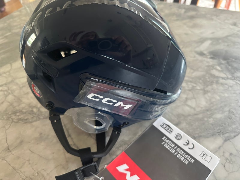 Medium CCM tacks 720 Helmet  (New)